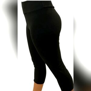 Soft Black Yoga Capris
